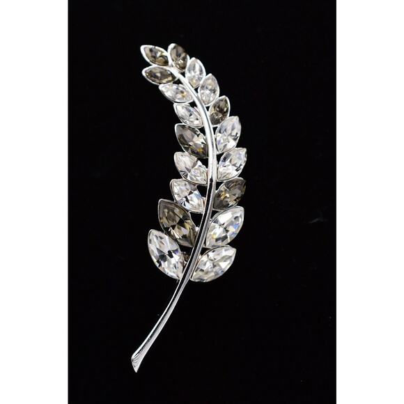 Givenchy Vintage Leaf Pin Brooch Gray Crystal Runway Rare Signed 1980s Bin8 - Picture 1 of 10